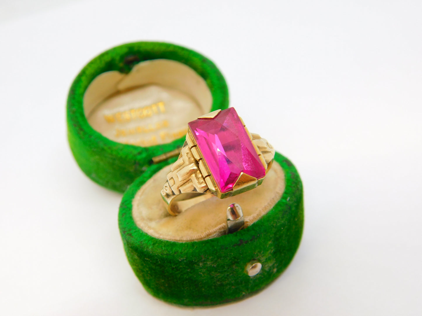 14ct Yellow Gold & Faceted Ruby Set Signet Ring Antique c1920 Art Deco