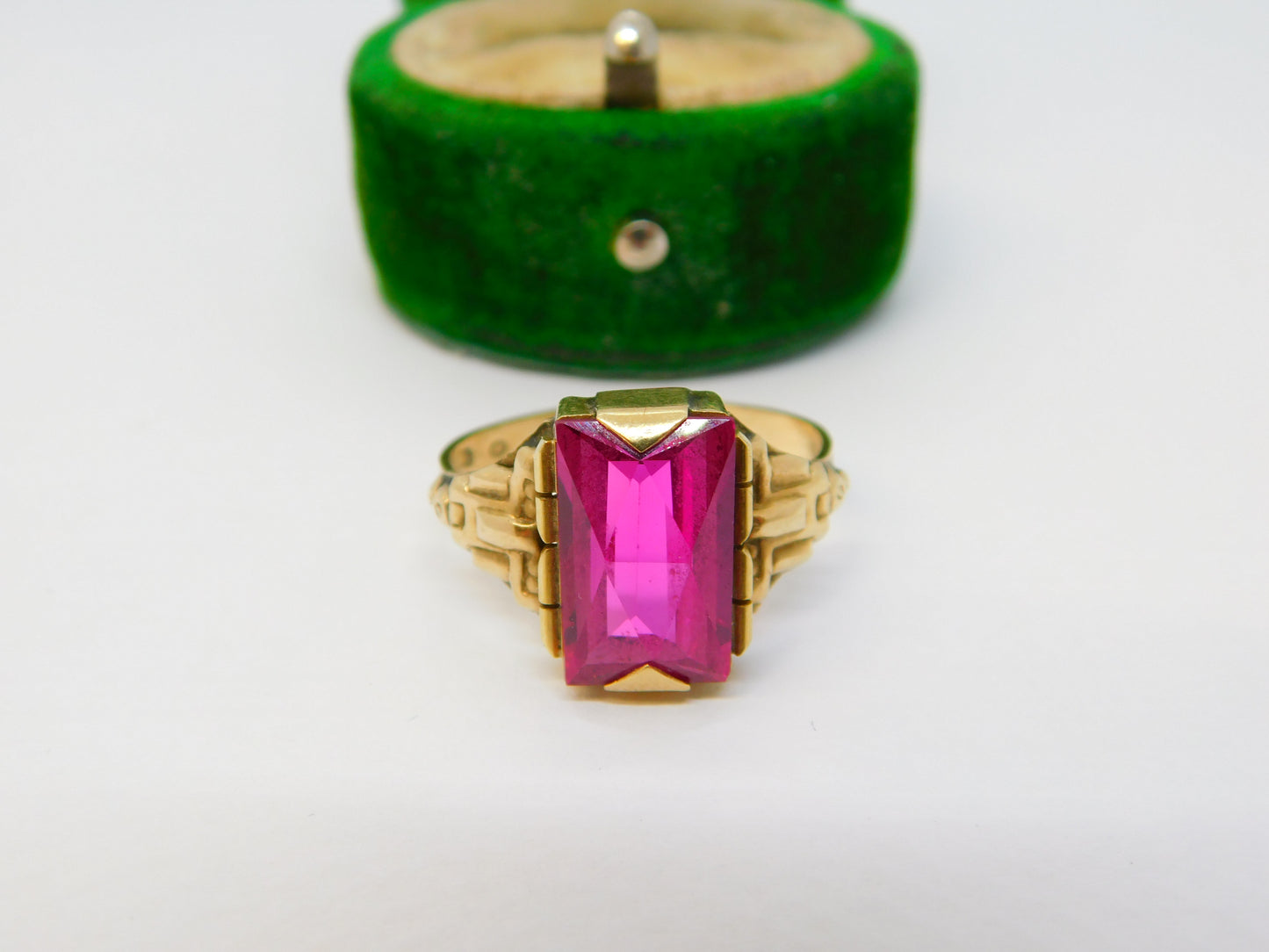 14ct Yellow Gold & Faceted Ruby Set Signet Ring Antique c1920 Art Deco