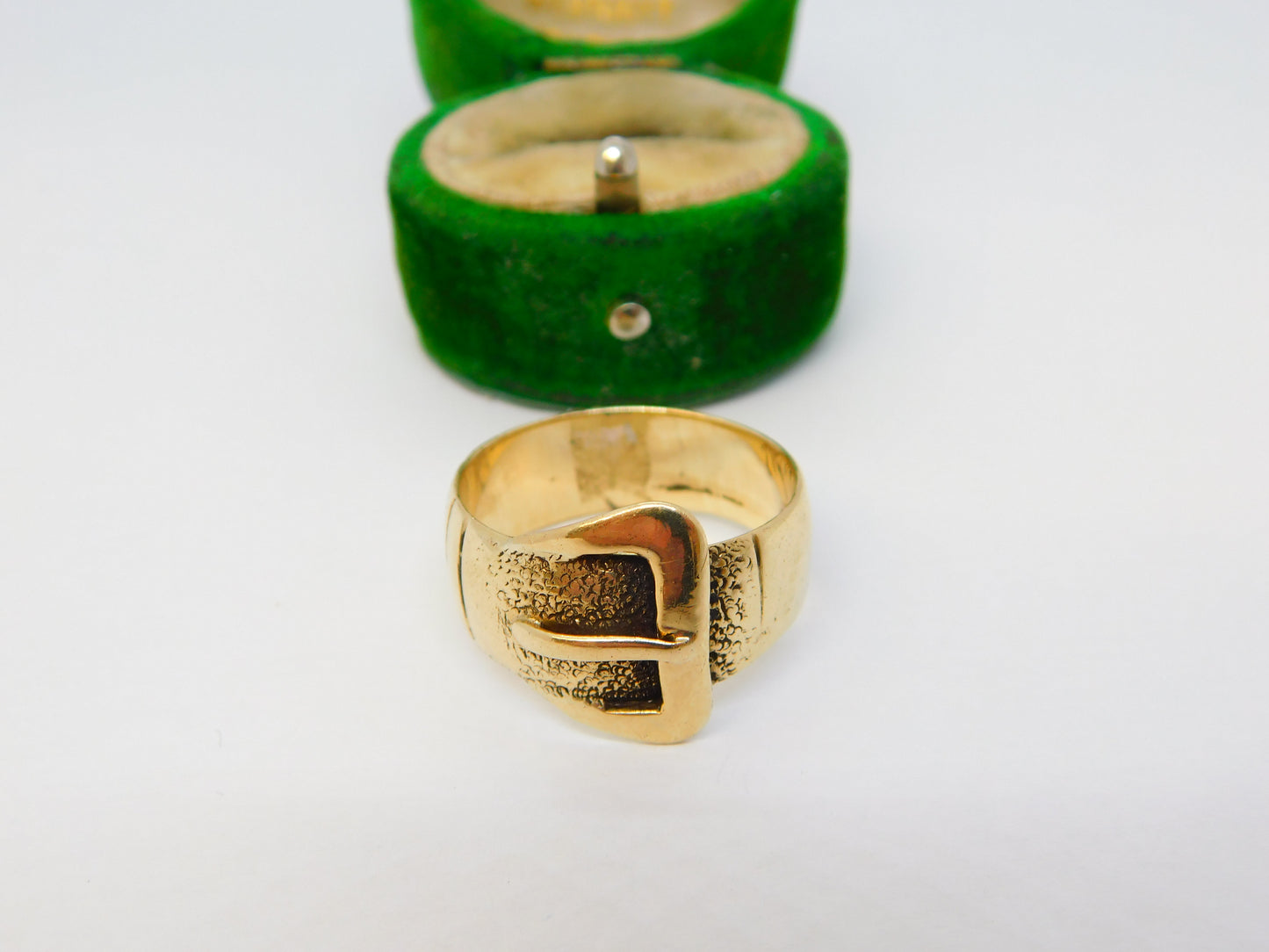9ct Yellow Gold Chunky Buckle Sweetheart Ring Vintage 1973 Birmingham