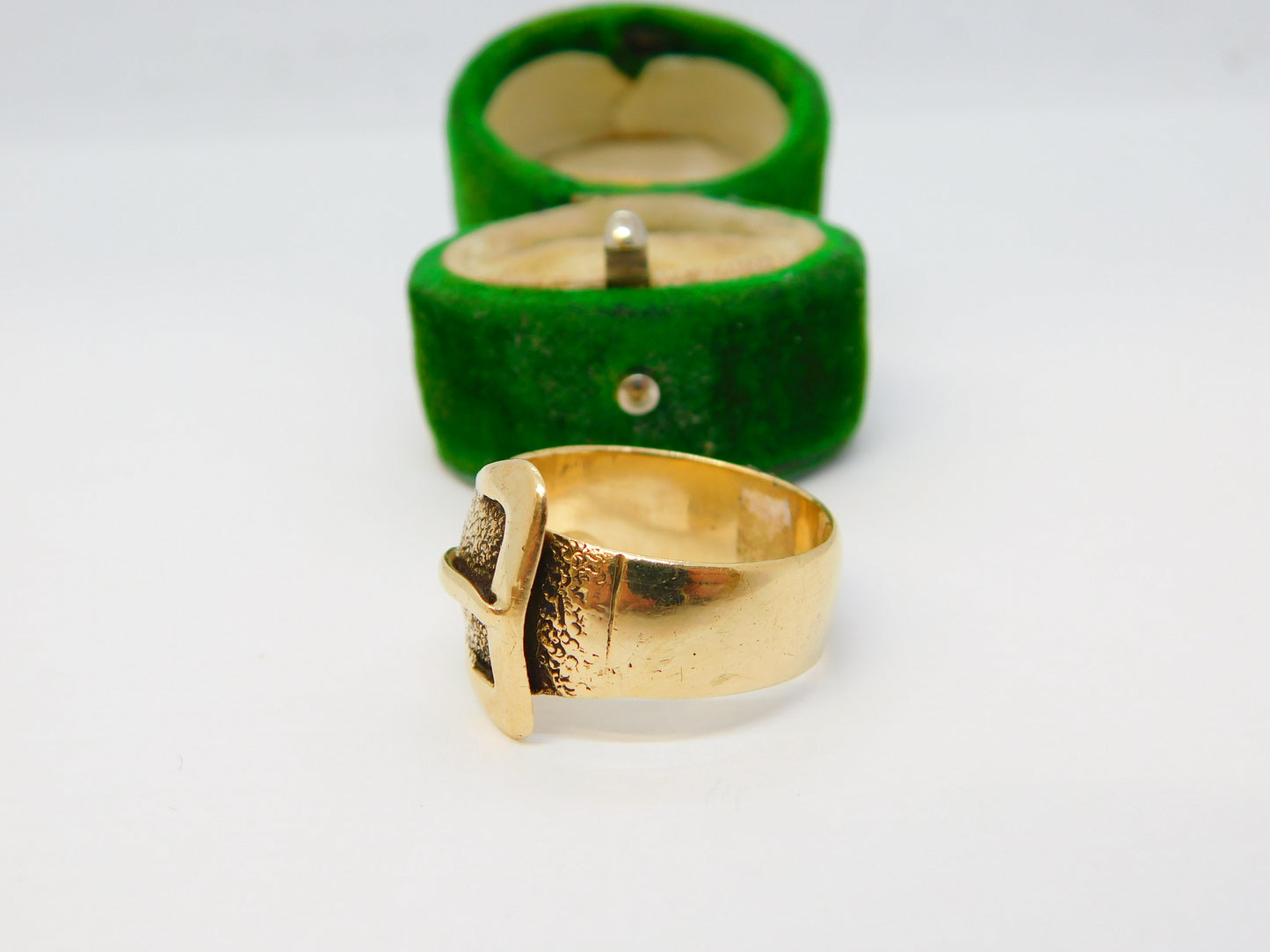 9ct Yellow Gold Chunky Buckle Sweetheart Ring Vintage 1973 Birmingham