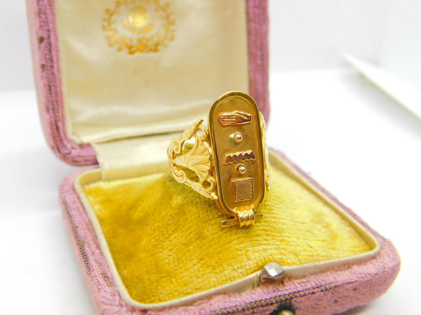 Egyptian 21ct Yellow Gold Hieroglyphics Signet Ring Antique c1920 Art Deco