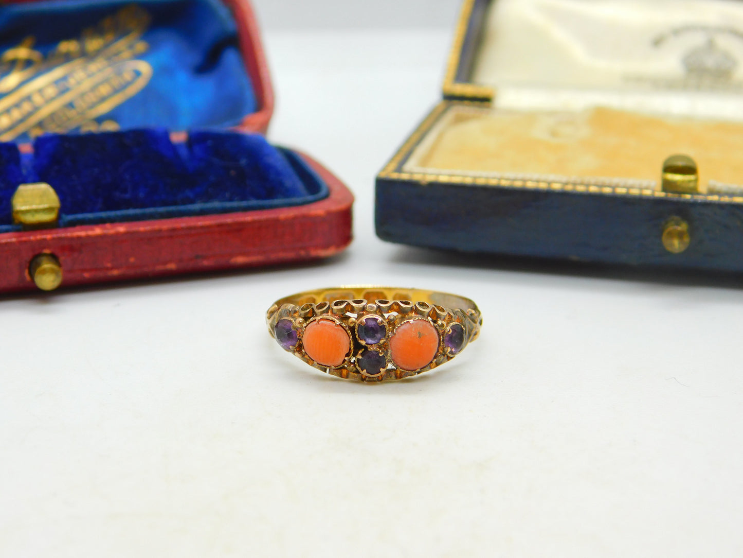 Victorian 15ct Yellow Gold Red Coral & Amethyst Boat Ring Antique 1866