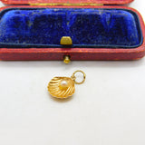 18ct Yellow Gold Pearl in the Clam Charm Pendant Vintage c1970