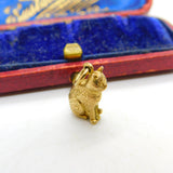 9ct Yellow Gold Sitting Cat or Kitten Charm Pendant 1987 Birmingham Vintage