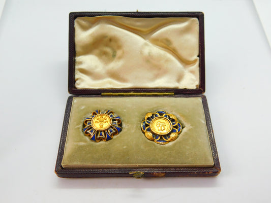 Boxed Pair of 18ct & 22ct Gold & Enamel Commemorative Brooches 'Prince Albert Edward of Wales' Born 1841