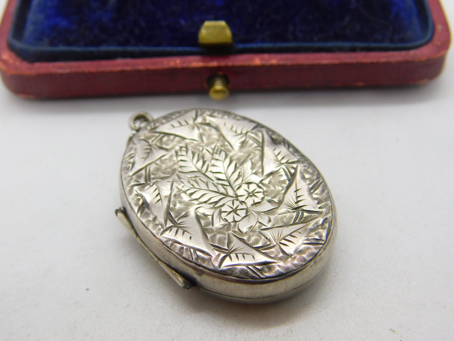 Victorian Sterling Silver Floral Fern Leaf Locket Pendant 1882 Birmingham