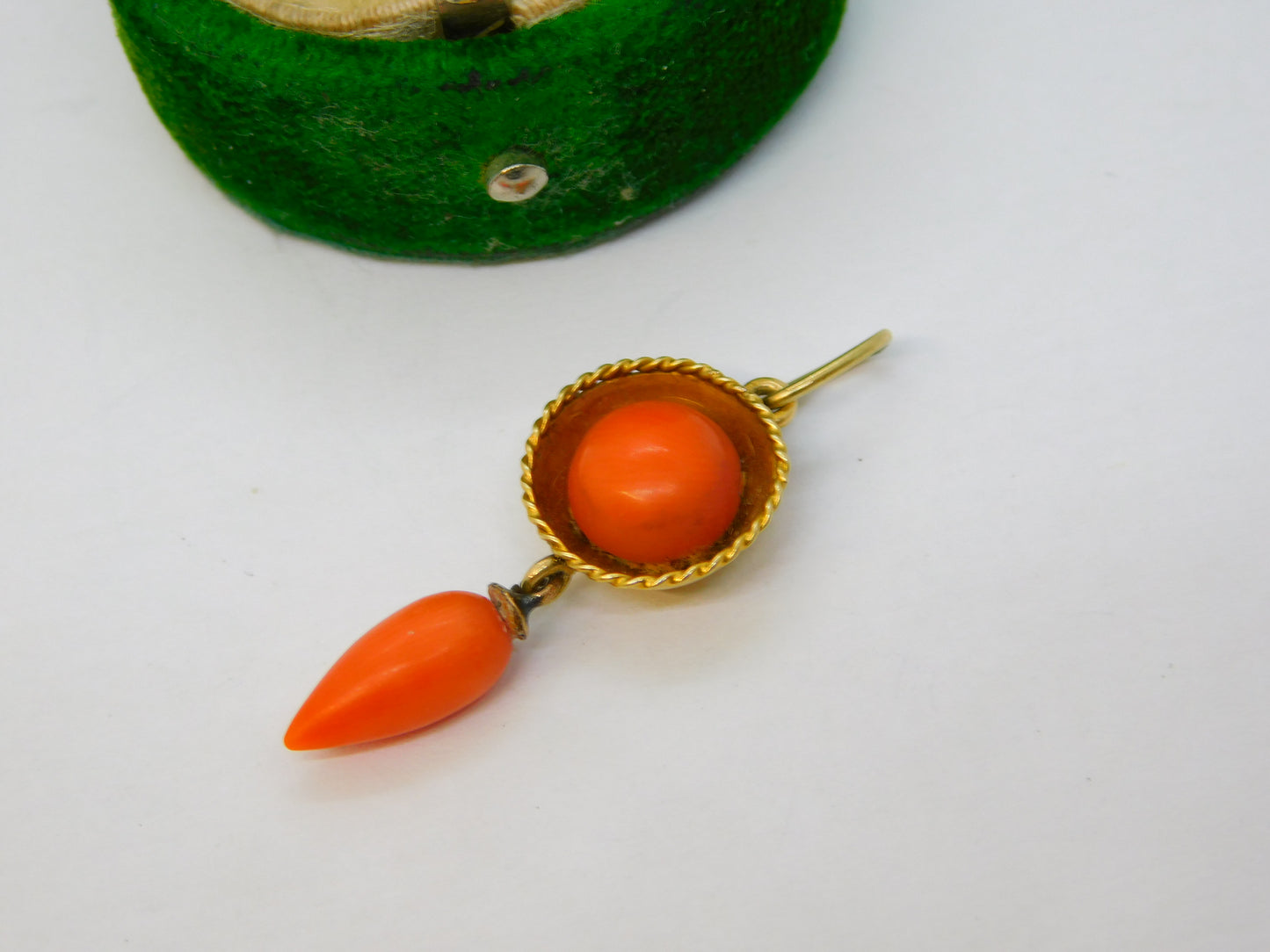 Victorian 18ct Yellow Gold Red Coral Torpedo Drop Pendant Antique c1860