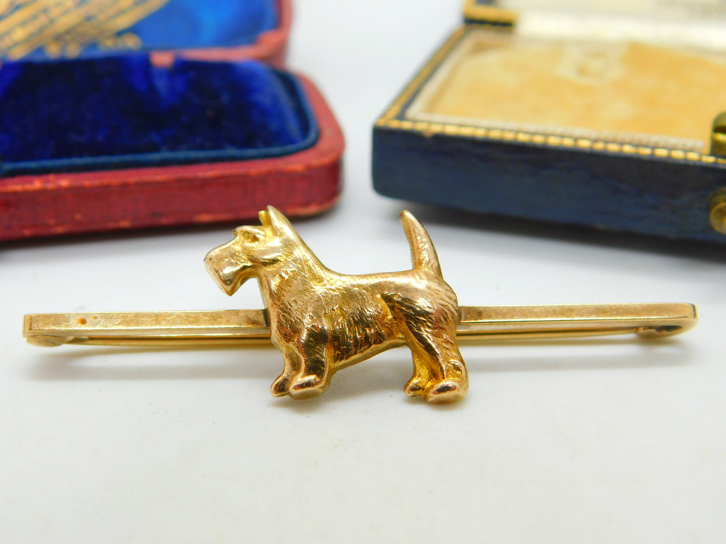 9ct Yellow Gold Westie Terrier Dog Bar Brooch Antique c1930 Art Deco