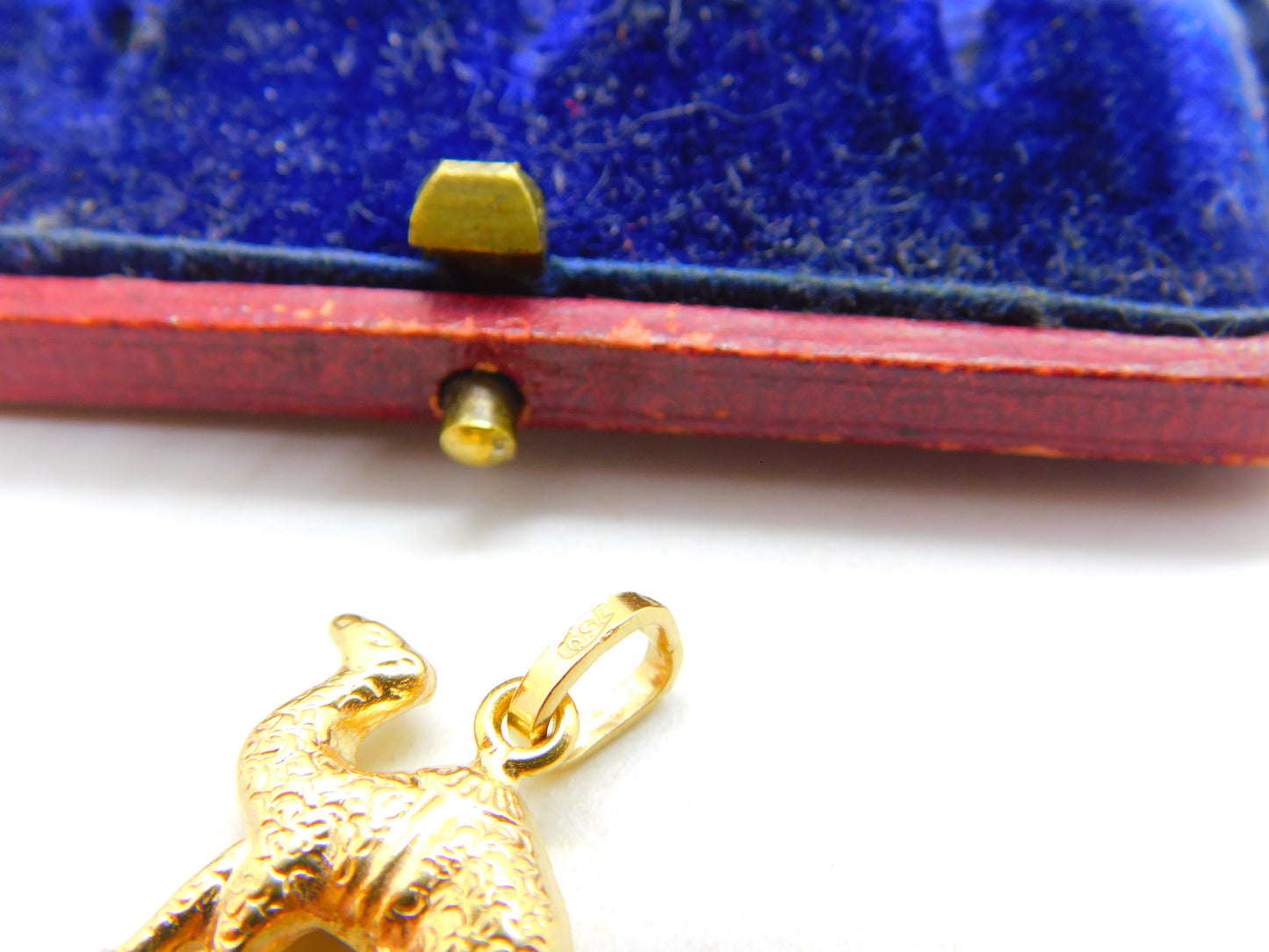 18ct Yellow Gold Standing Camel Charm or Pendant Vintage c1970