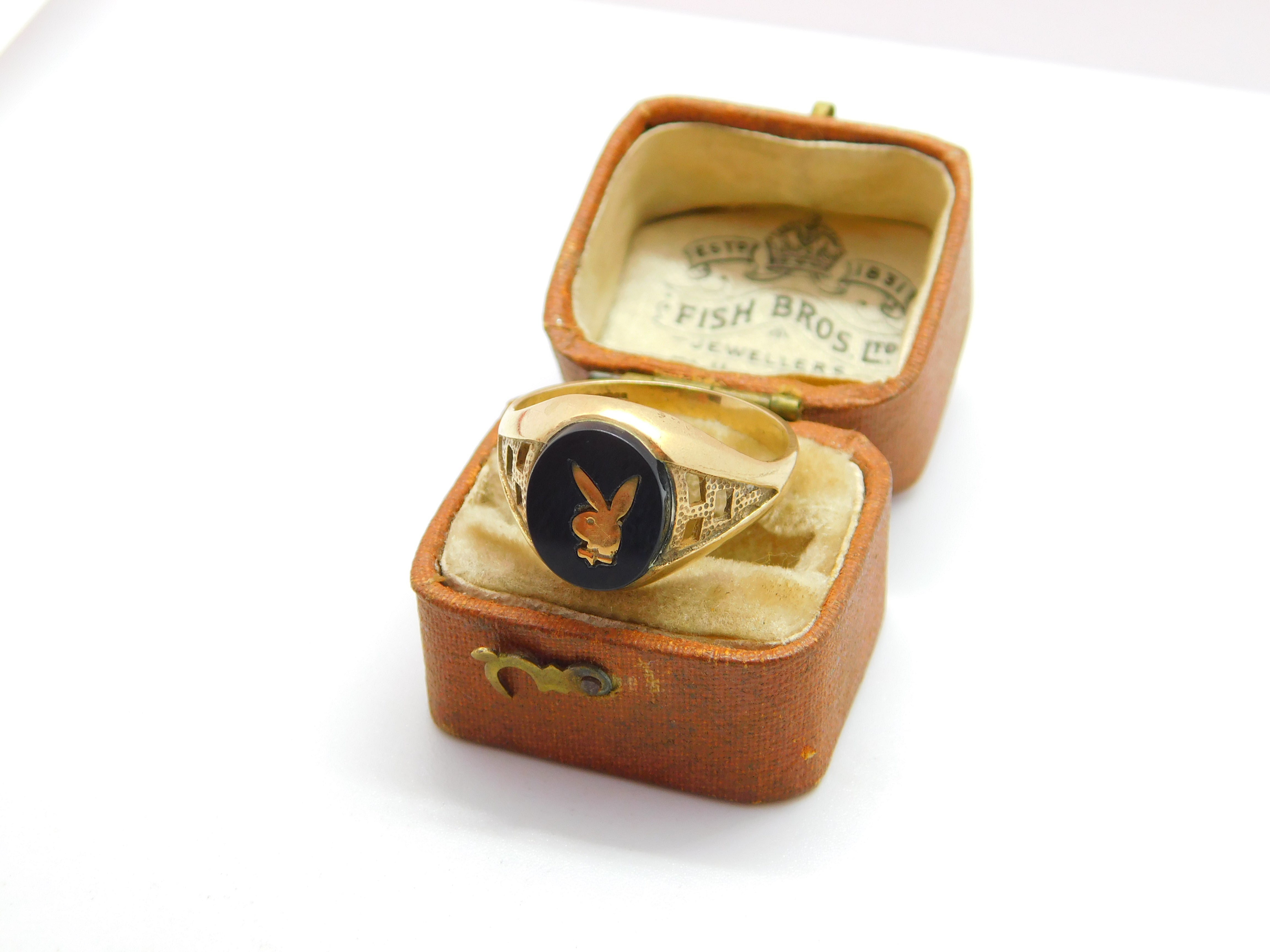 10KT Solid Yellow Gold store & Black Onyx Vintage Playboy Bunny Ring