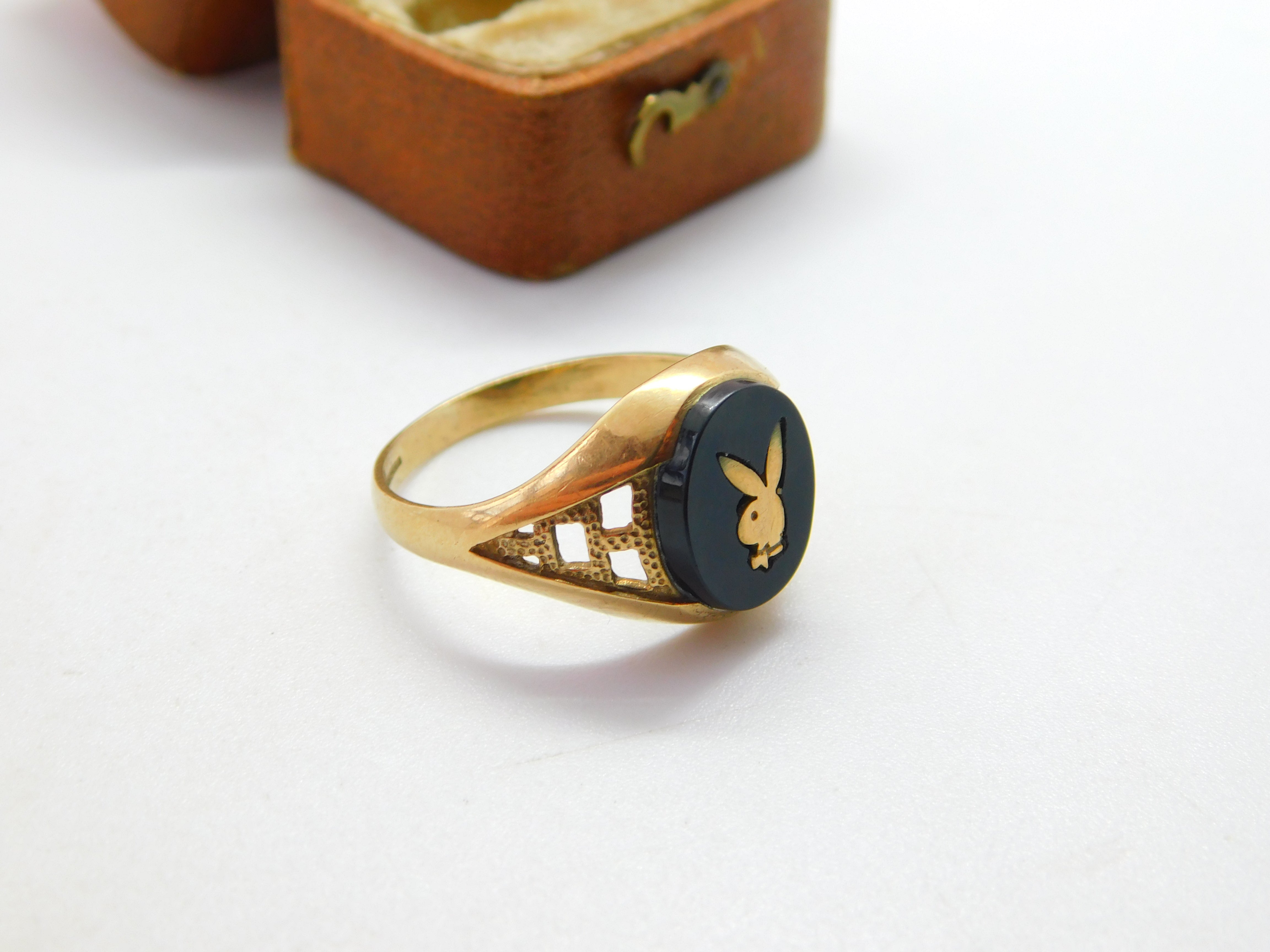 10KT Solid Yellow Gold & sale Black Onyx Vintage Playboy Bunny Ring