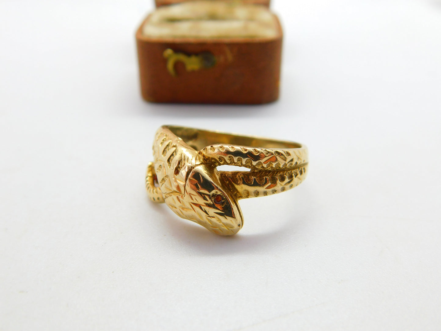 Large 9ct Yellow Gold Twisted Snake or Serpent Statement Ring c1980 Birmingham