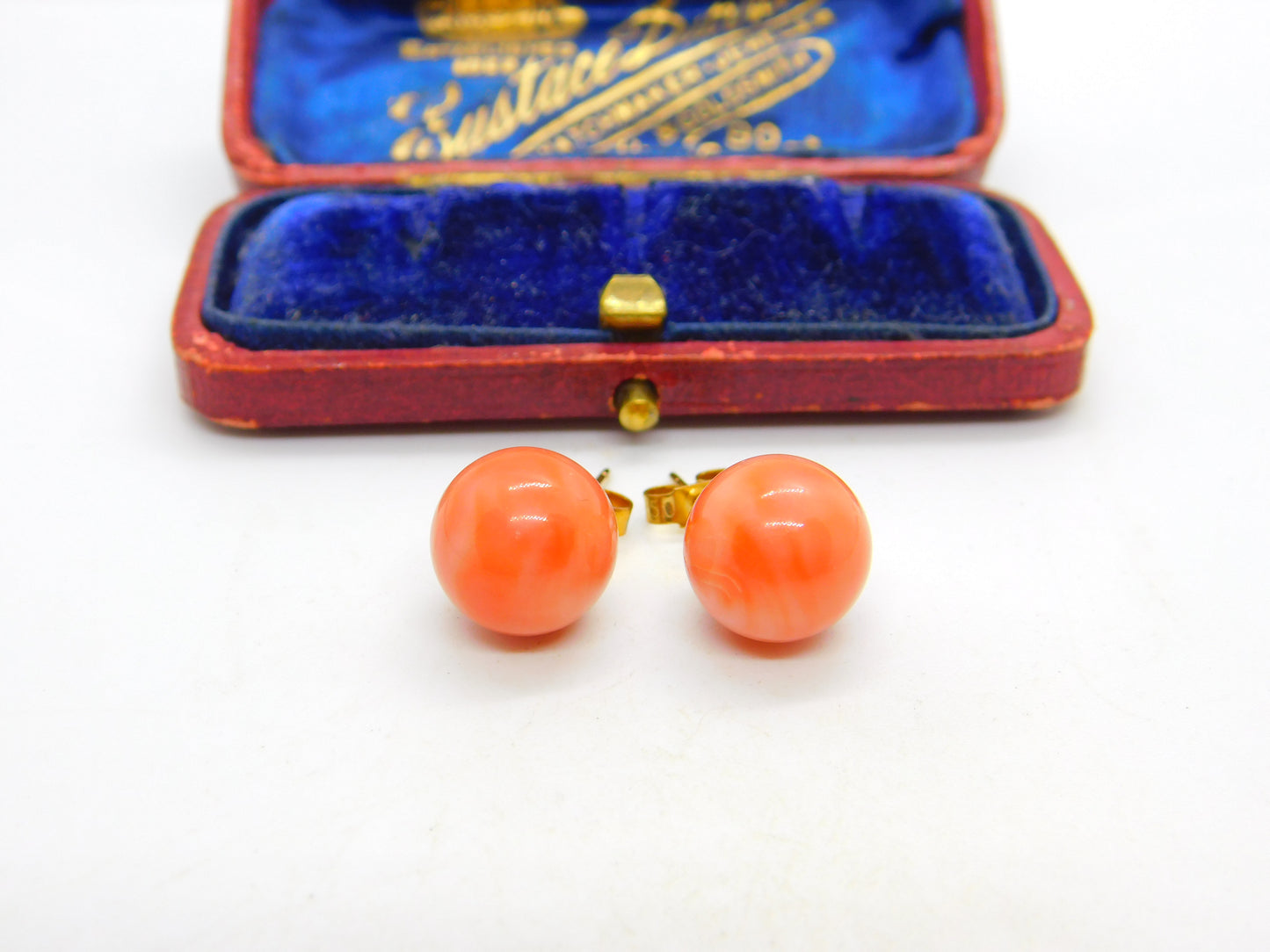 18ct Yellow Gold Large Red Coral Beaded Stud Earrings Vintage c1970