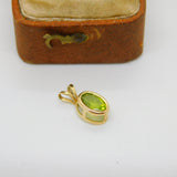 10ct Yellow Gold Peridot Set Drop Pendant Vintage c1990