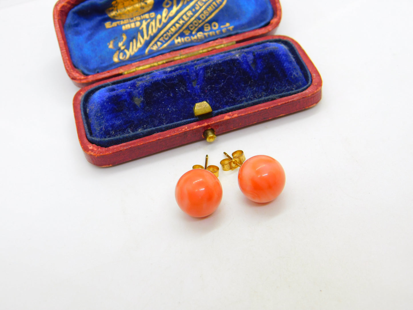 18ct Yellow Gold Large Red Coral Beaded Stud Earrings Vintage c1970