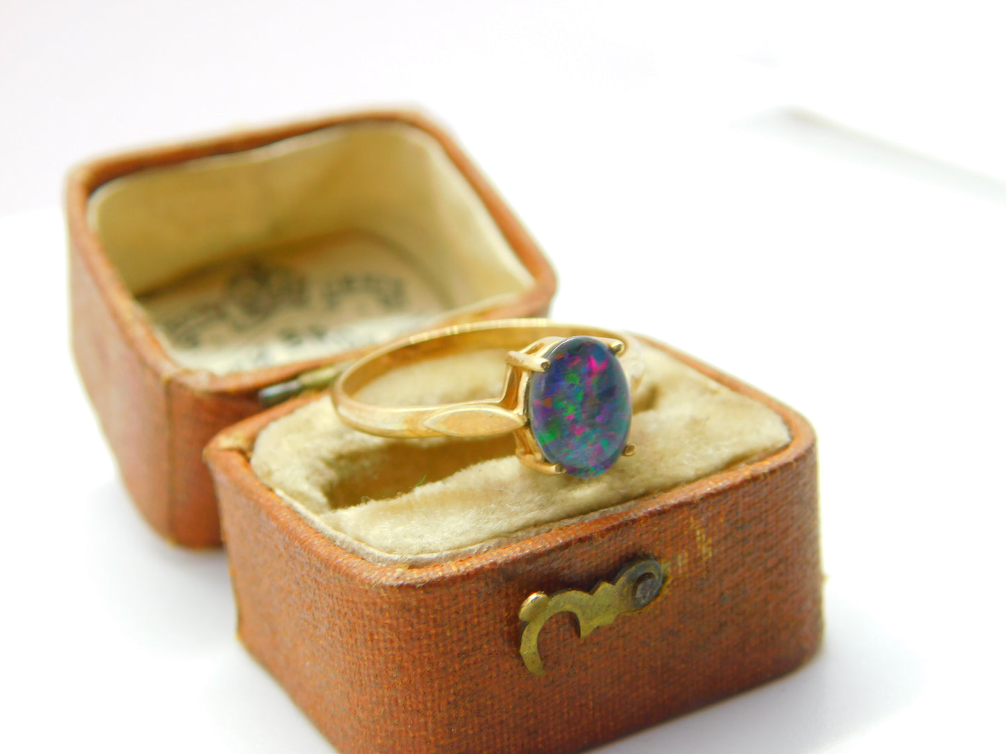 9ct Yellow Gold & Cabochon Doublet Opal Band Ring Vintage c1970 Size N1/2 UK