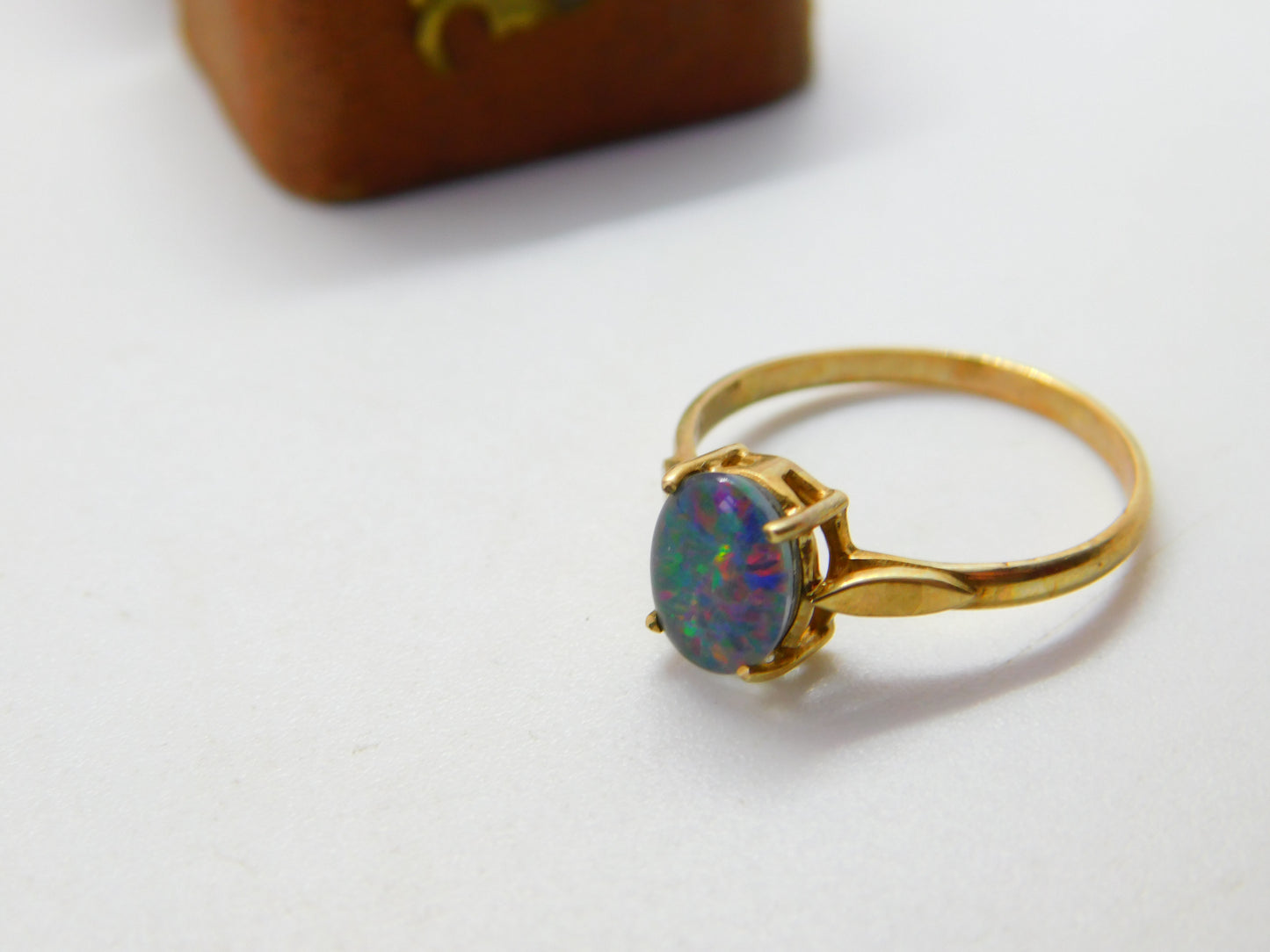 9ct Yellow Gold & Cabochon Doublet Opal Band Ring Vintage c1970 Size N1/2 UK