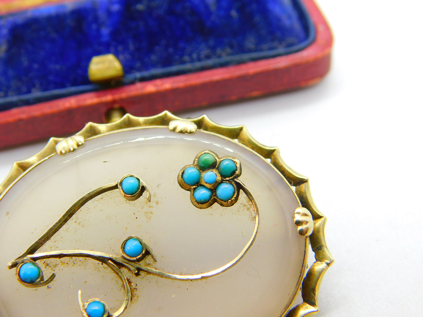 Victorian 9ct Gold, Chalcedony & Turquoise Sweetheart Brooch c1860 Antique