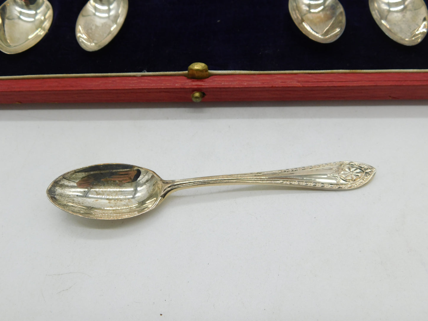 Boxed Set of Sterling Silver Teaspoons & Tongs Antique 1918 London Art Deco