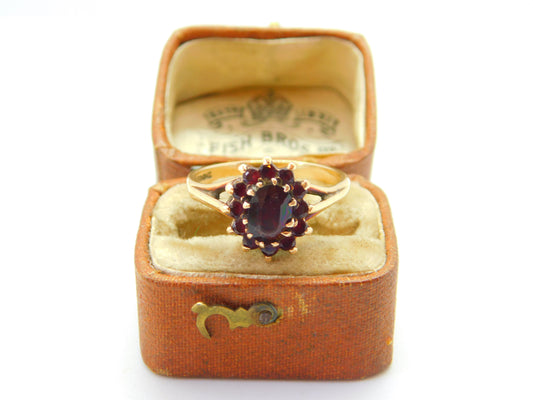 9ct Yellow Gold Bohemian Garnet Set Floral Cluster Ring 1969 Birmingham Vintage