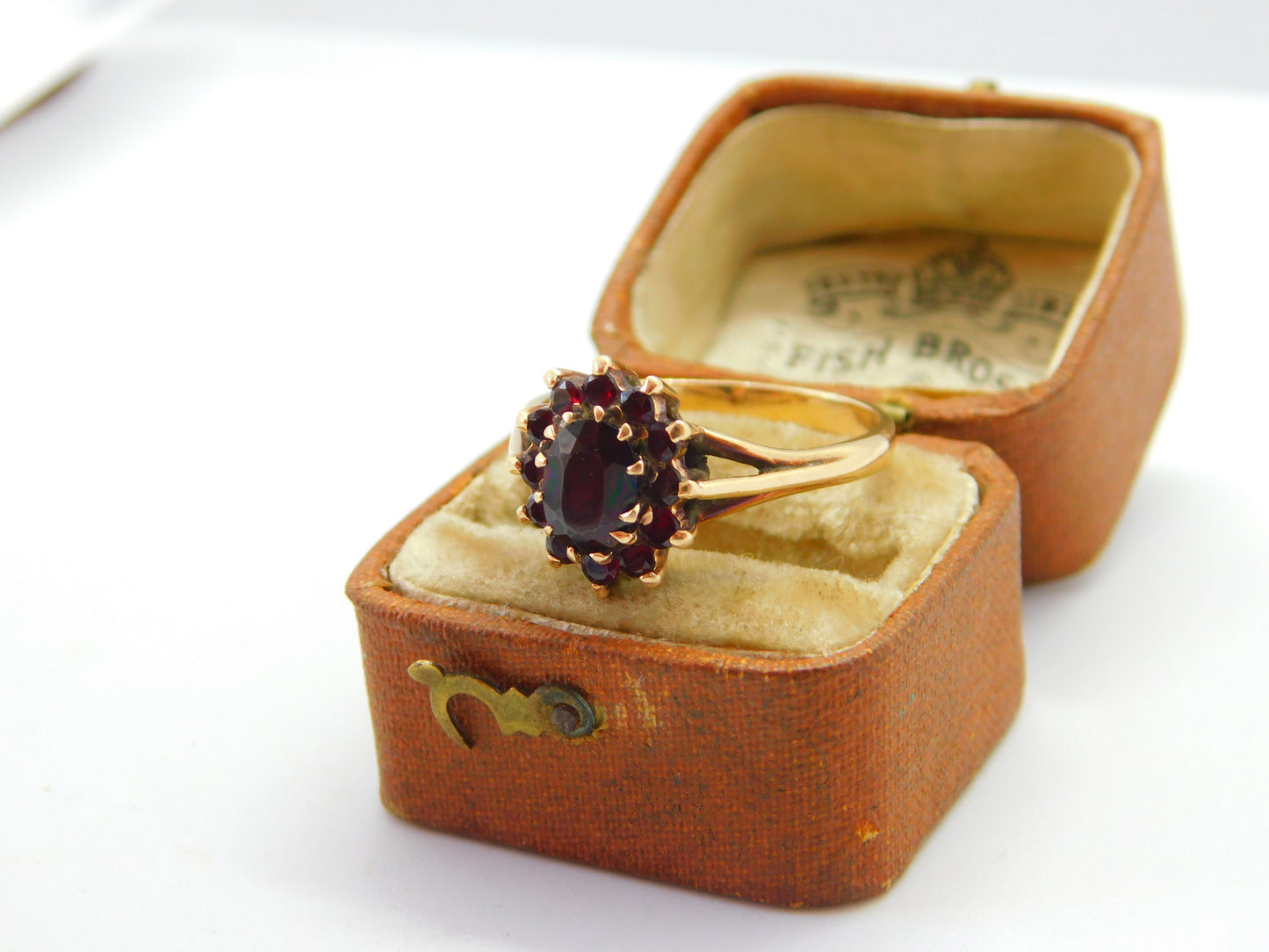 9ct Yellow Gold Bohemian Garnet Set Floral Cluster Ring 1969 Birmingham Vintage