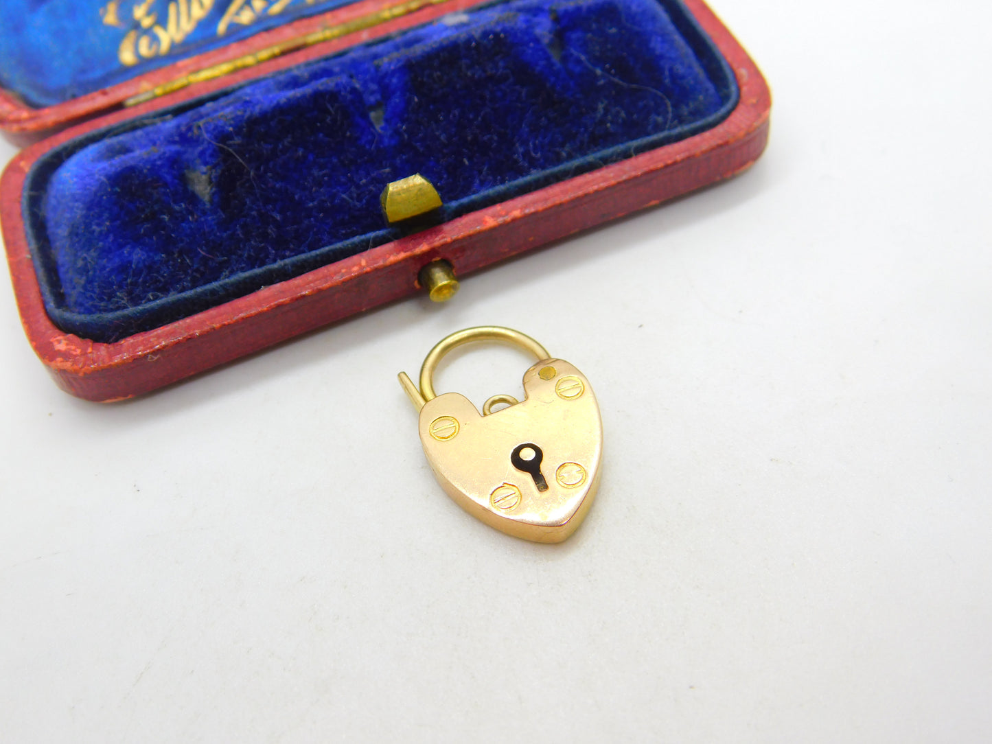 Edwardian 9ct Gold Charm Bracelet Heart Lock Clasp Antique c1910