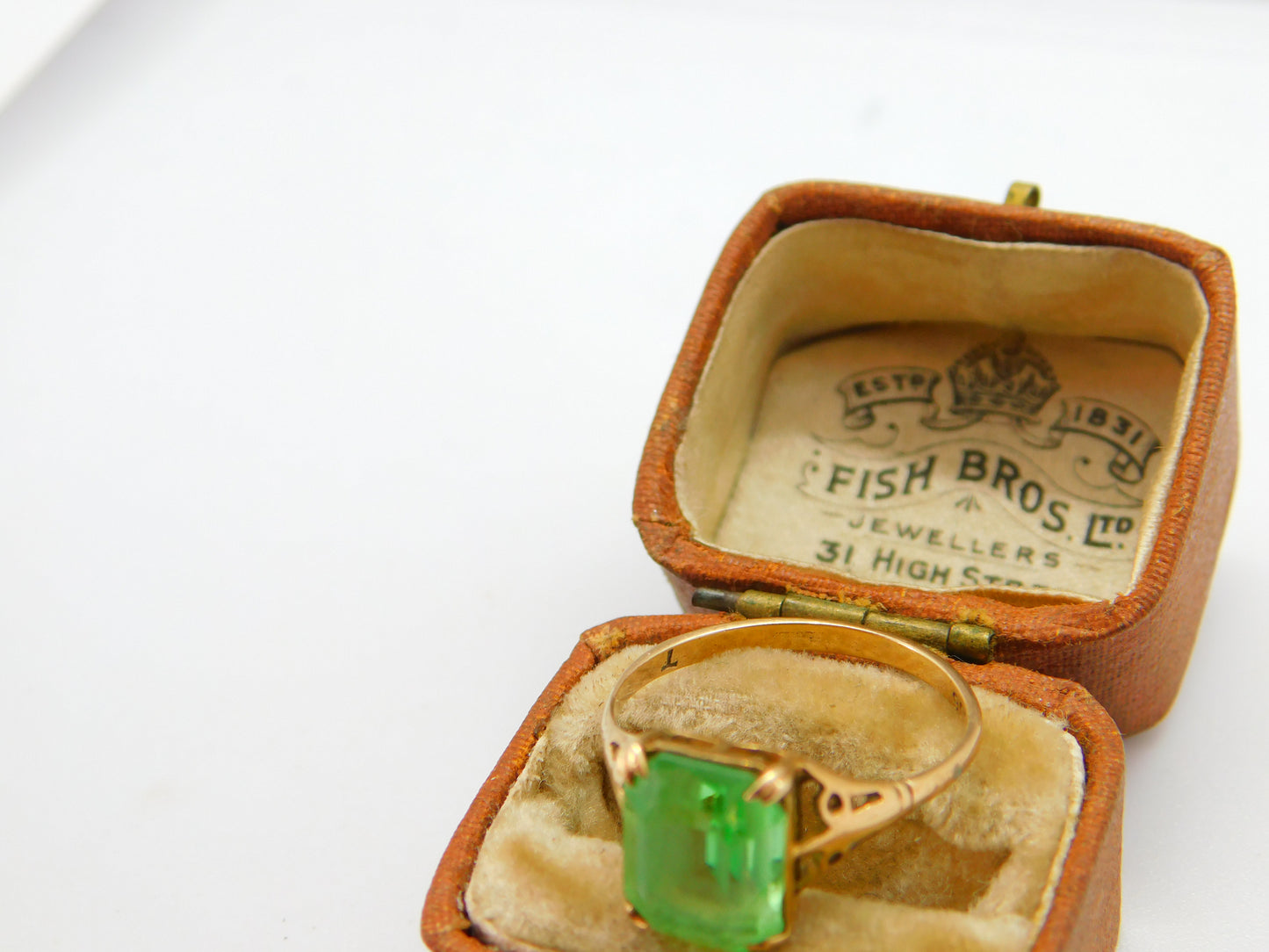 Edwardian 9ct Yellow Gold & Green Peridot Paste Set Dress Ring c1910 Antique