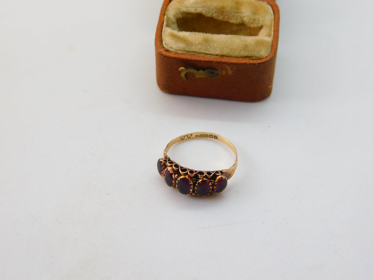 Victorian 9ct Rose Gold Almandine Garnet Five-Stone Ring 1882 Birmingham