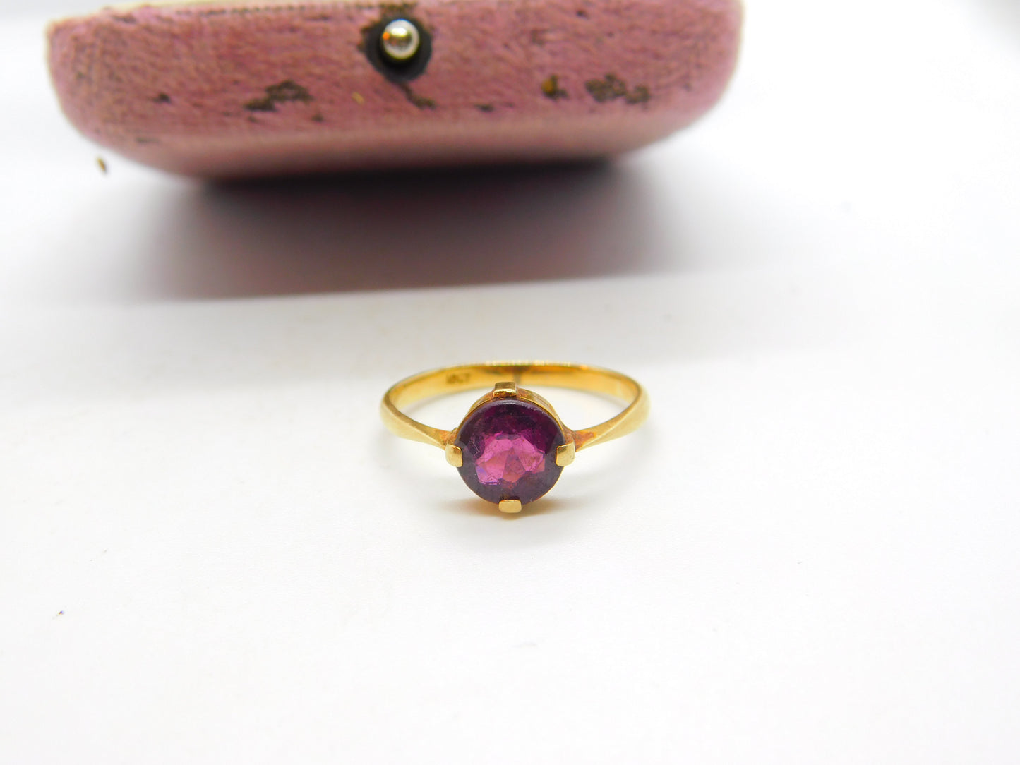 18ct Yellow Gold & Bohemian Garnet Set Band Ring Antique c1920 Art Deco