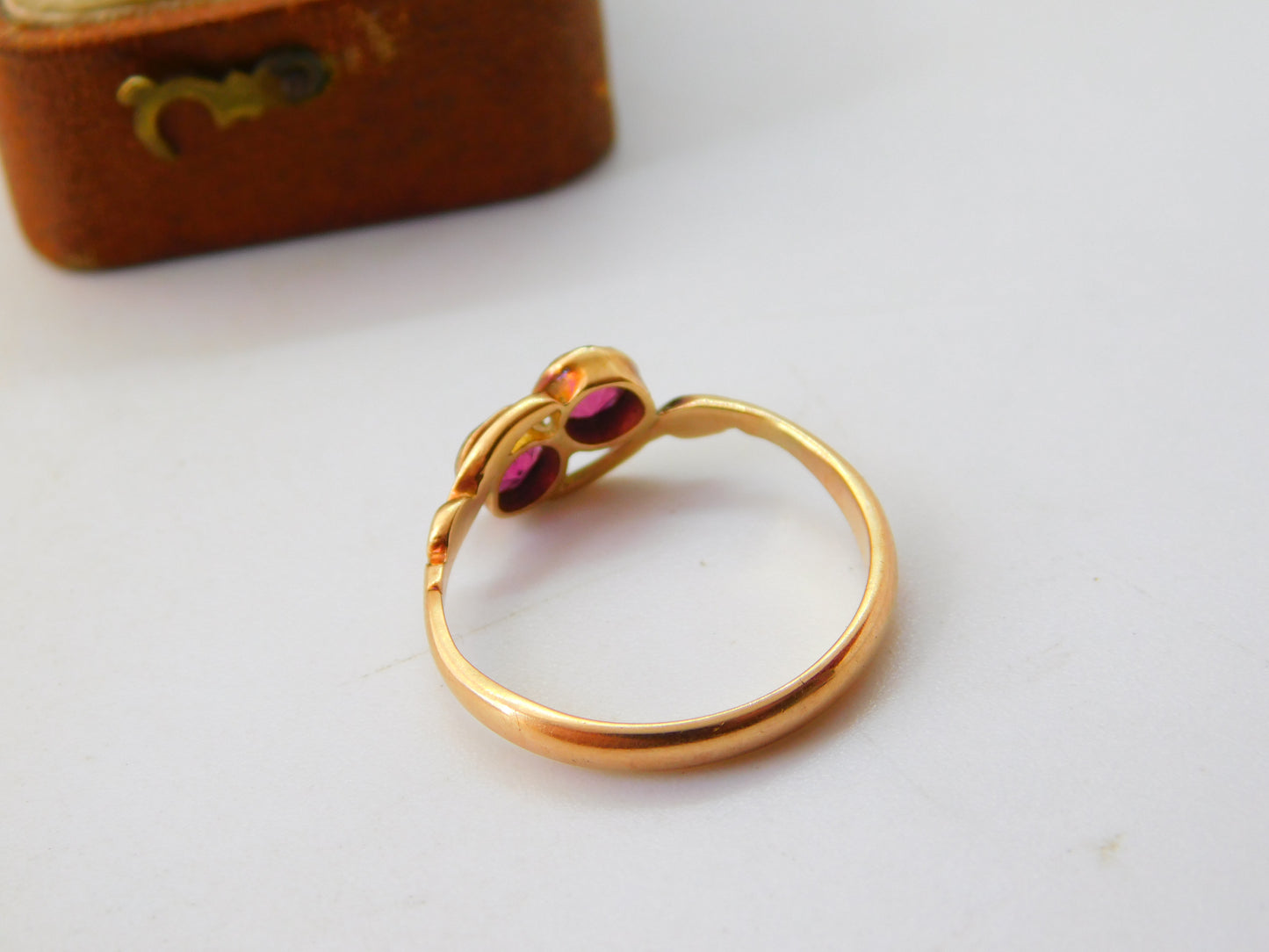 15ct Yellow Gold & Almandine Garnet Crossover Ring 1925 Birmingham Antique