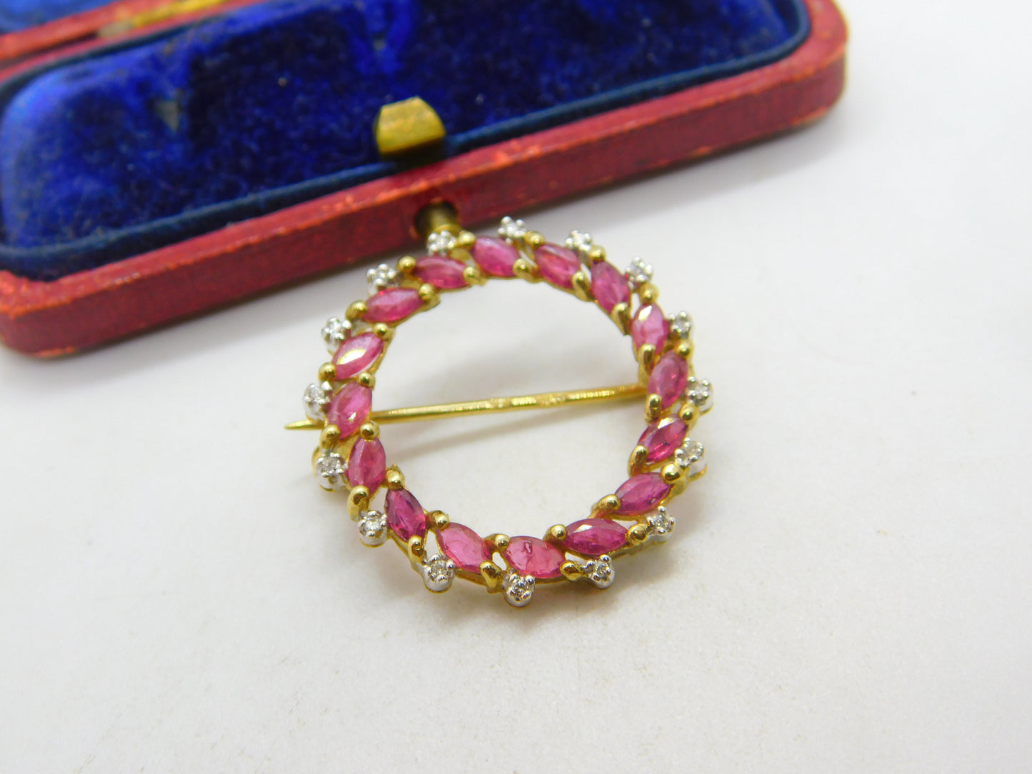 9ct Yellow Gold Ruby & Diamond Wreath Brooch Vintage 1988 Birmingham