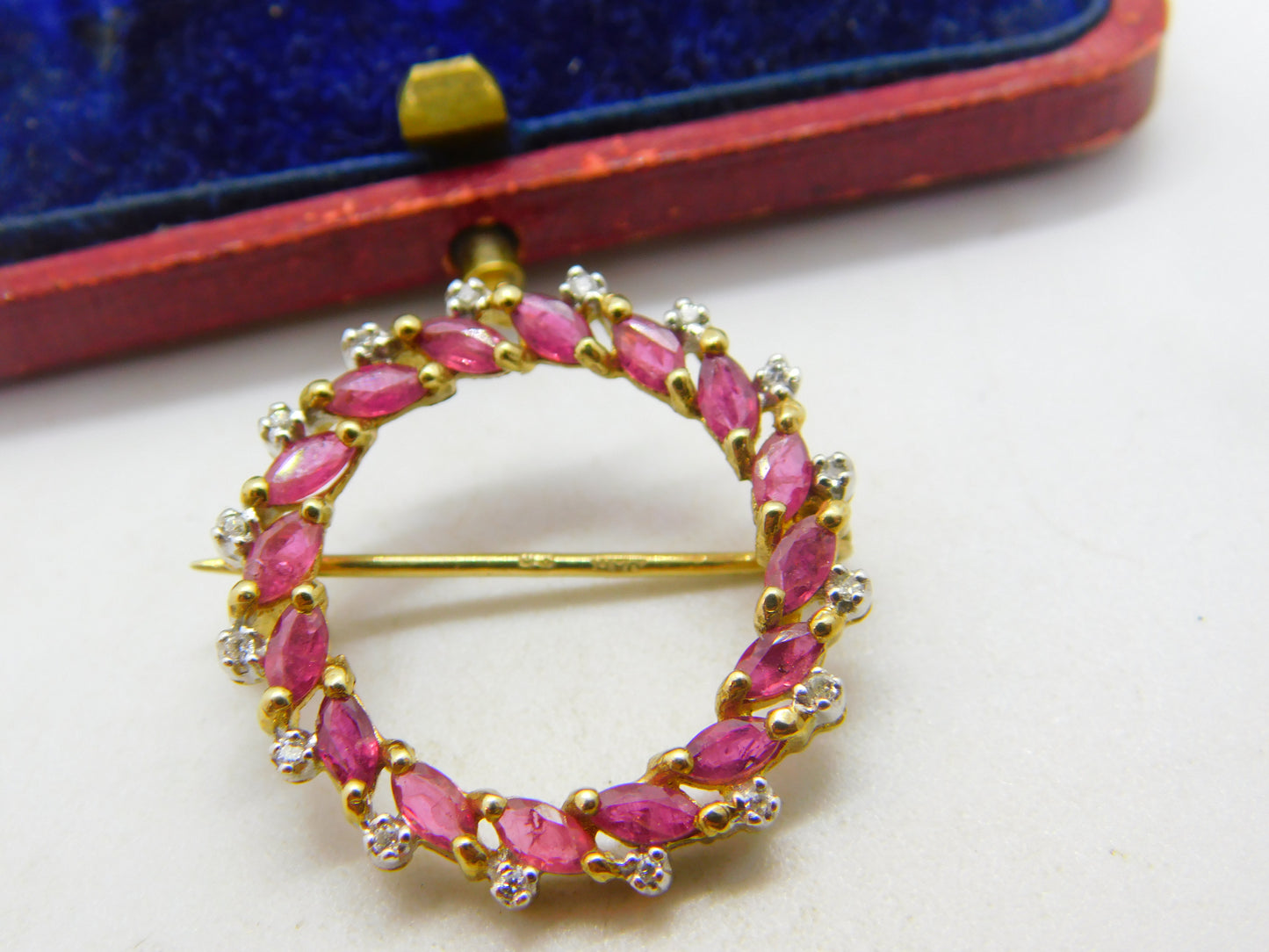 9ct Yellow Gold Ruby & Diamond Wreath Brooch Vintage 1988 Birmingham