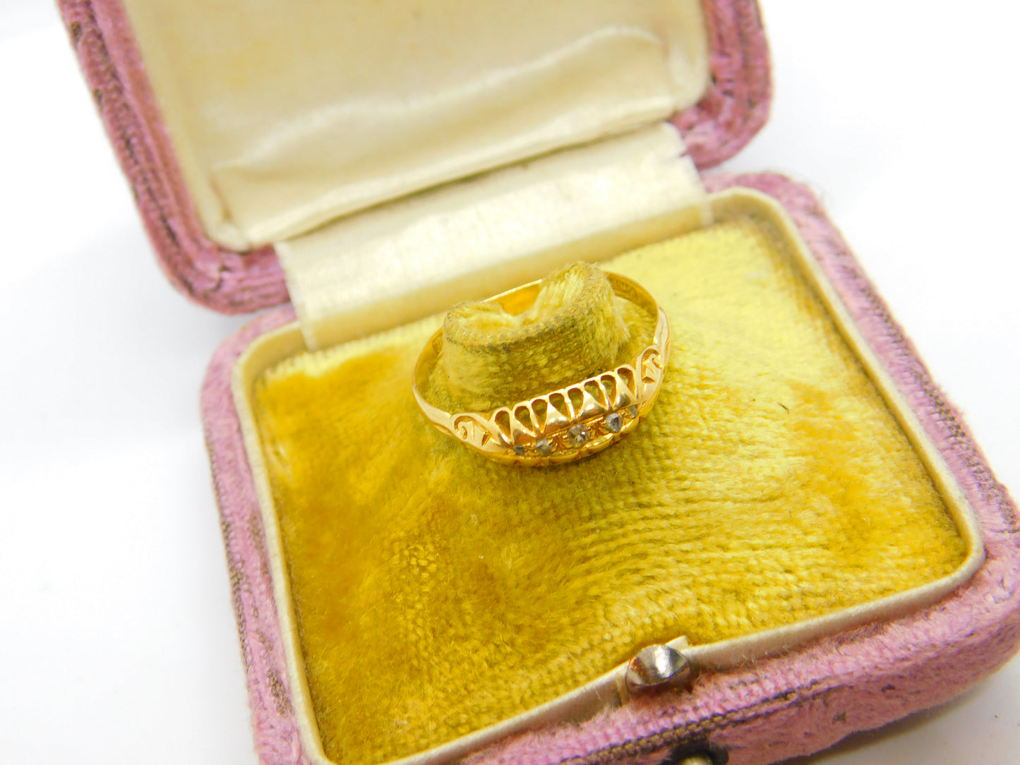 Victorian 18ct Yellow Gold Five-Stone Diamond Boat Ring 1896 Birmingham