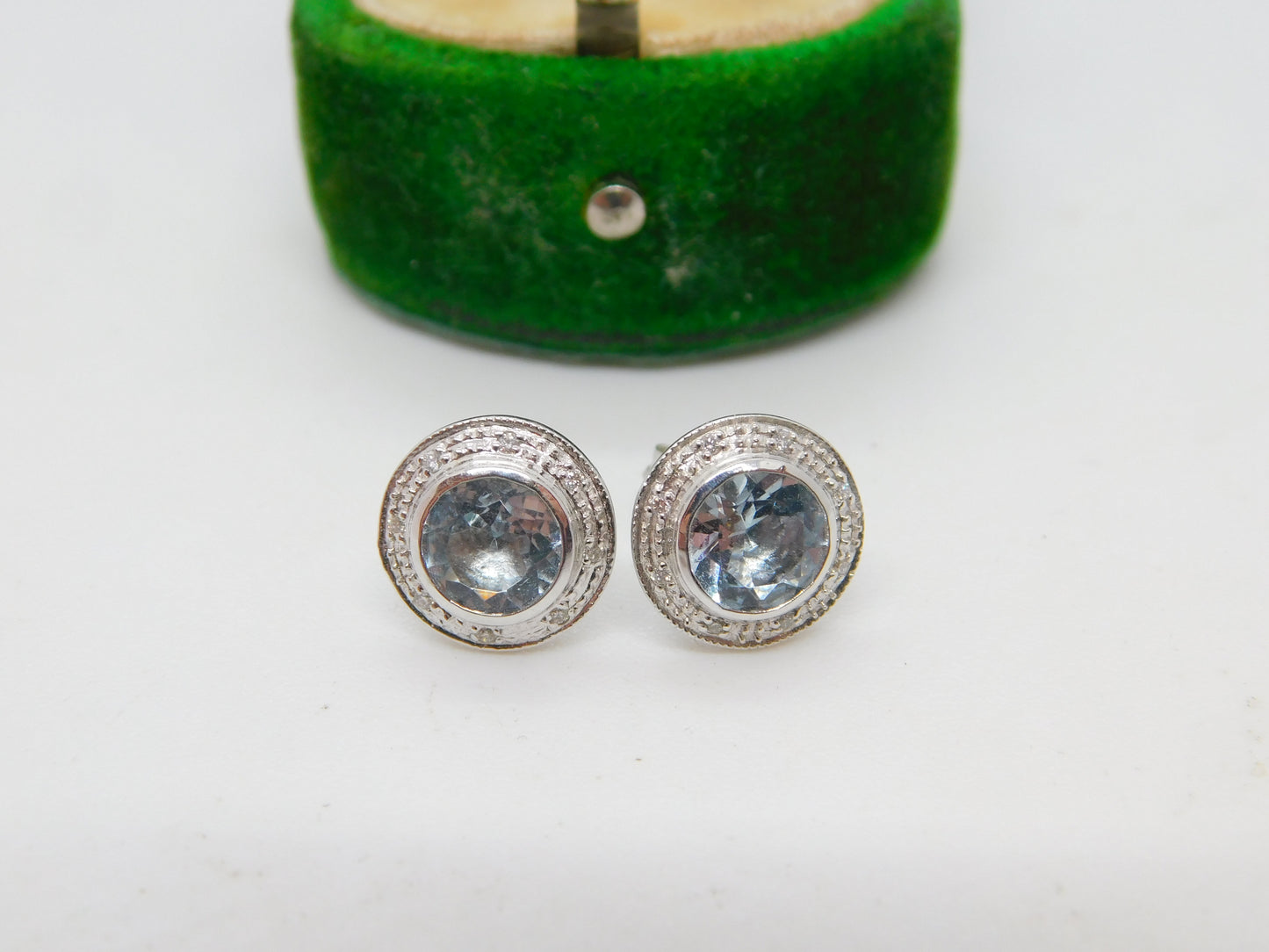 18ct White Gold, Diamond & 2ct Aquamarine Stud Earrings Vintage c1990