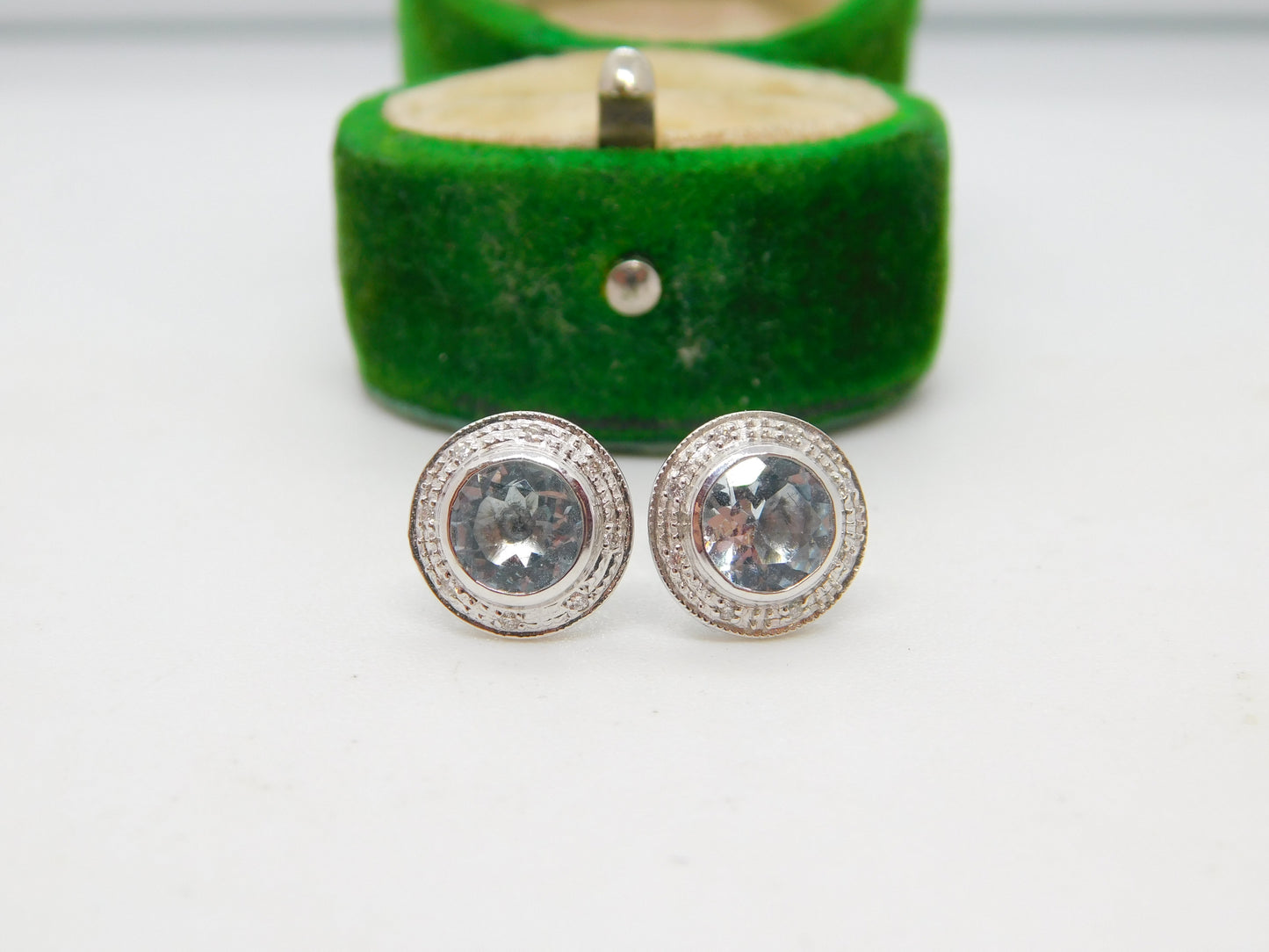 18ct White Gold, Diamond & 2ct Aquamarine Stud Earrings Vintage c1990