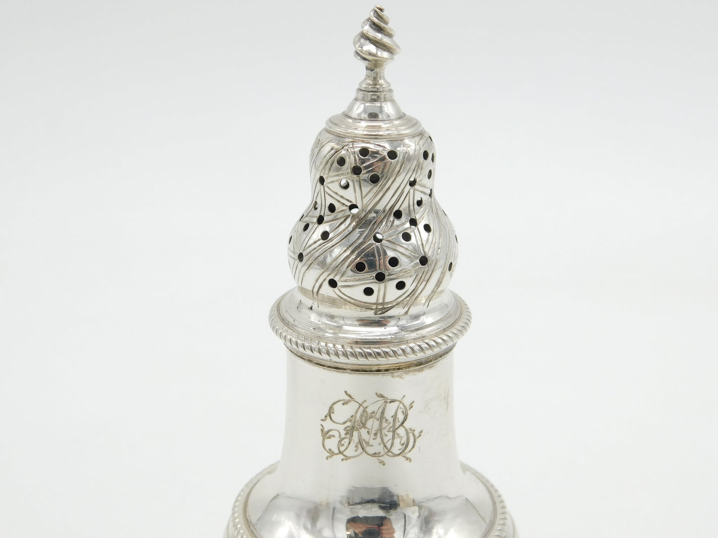 George III Sterling Silver Muffineer Sugar Caster Antique 1777 London