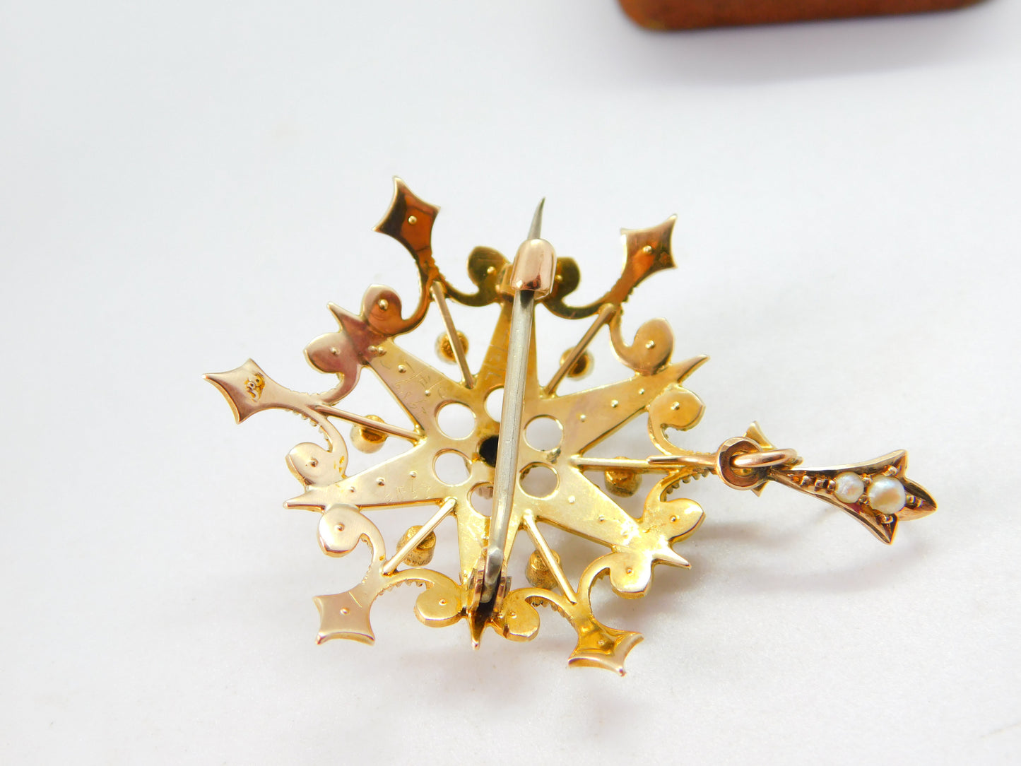 Edwardian 9ct Yellow Gold Seed Pearl Set Starburst Drop Pendant c1910 Antique