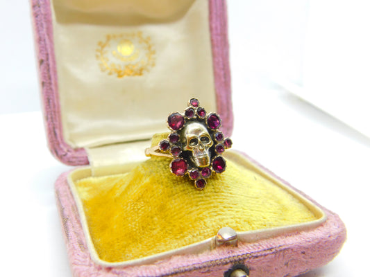 Early Georgian 9ct Gold, Almandine Garnet Set Memento Mori Mourning Skull Ring c1780