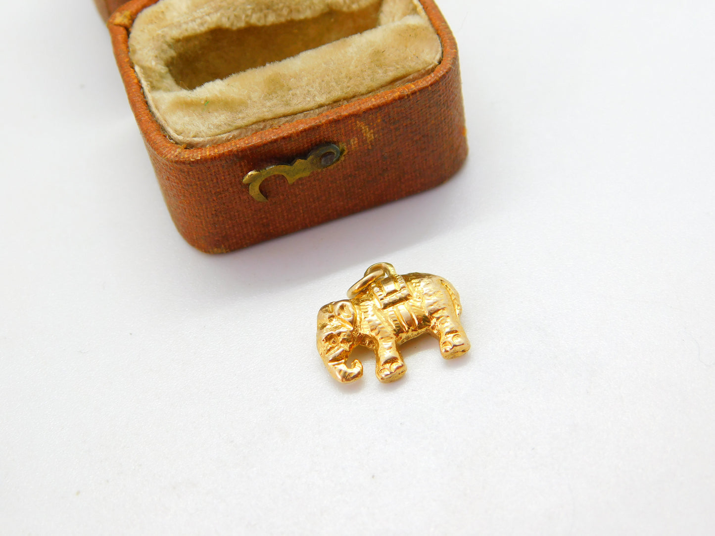 18ct Yellow Gold Good Luck Elephant Charm or Pendant Vintage c1970