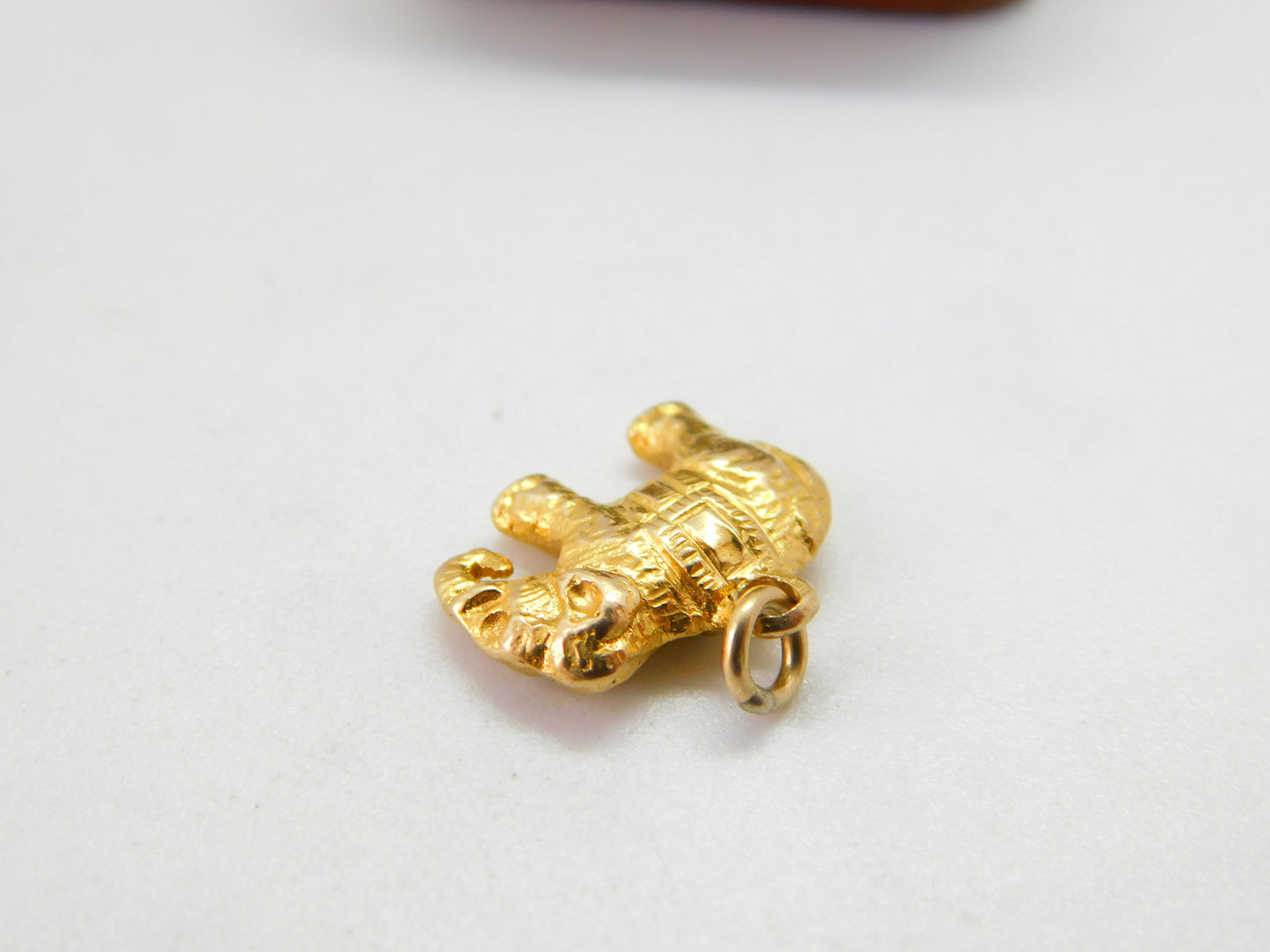 18ct Yellow Gold Good Luck Elephant Charm or Pendant Vintage c1970