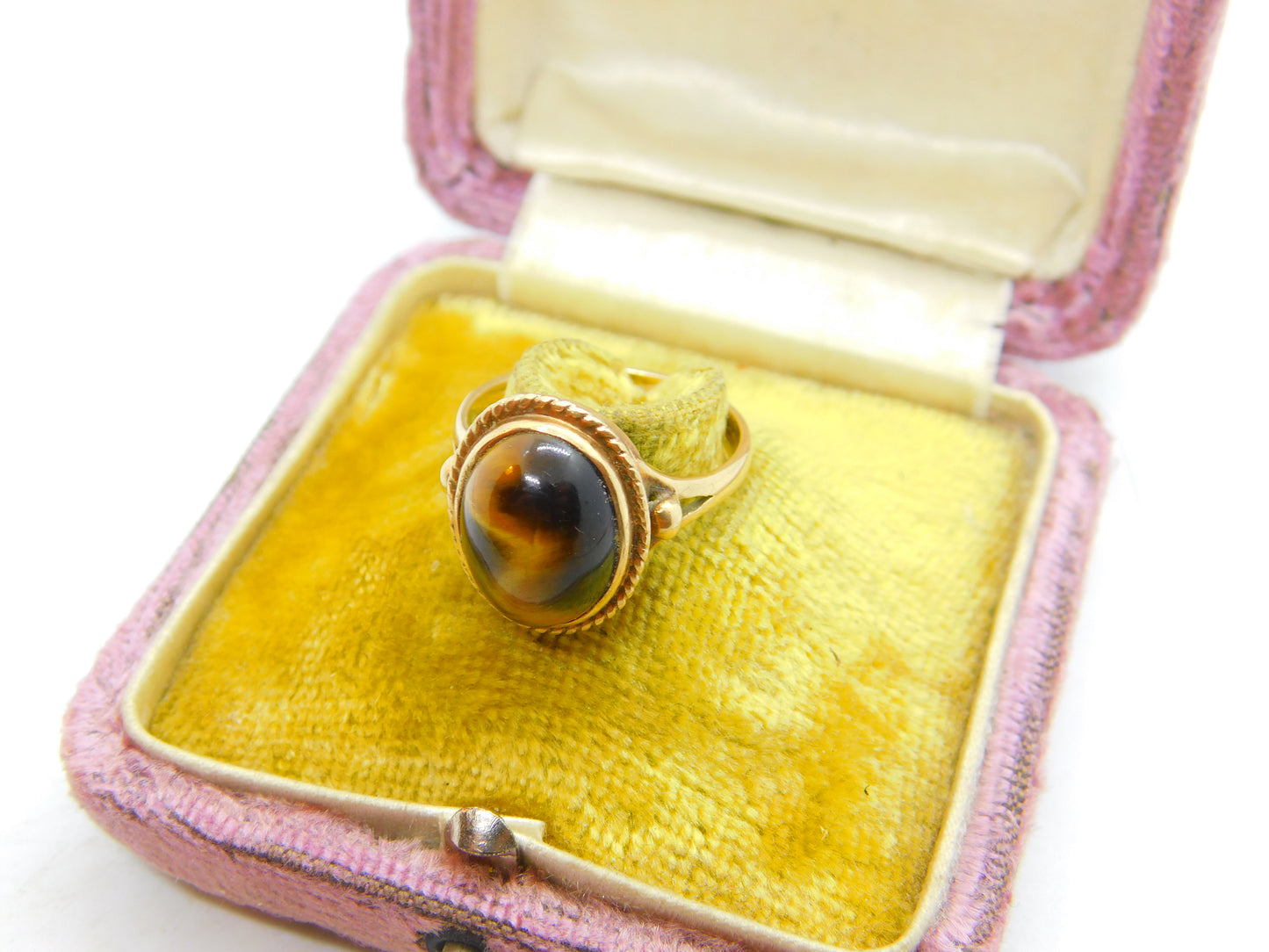 9ct Yellow Gold Cabochon Tiger's Eye Signet Ring Edinburgh 1977 Vintage