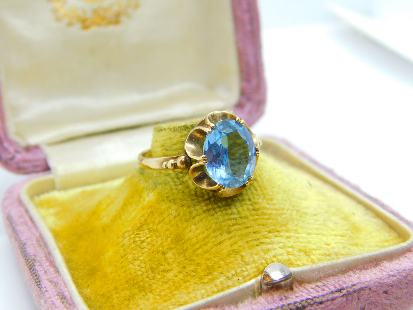 9ct Yellow Gold Imperial Blue Topaz Floral Band Ring 1971 Birmingham Vintage