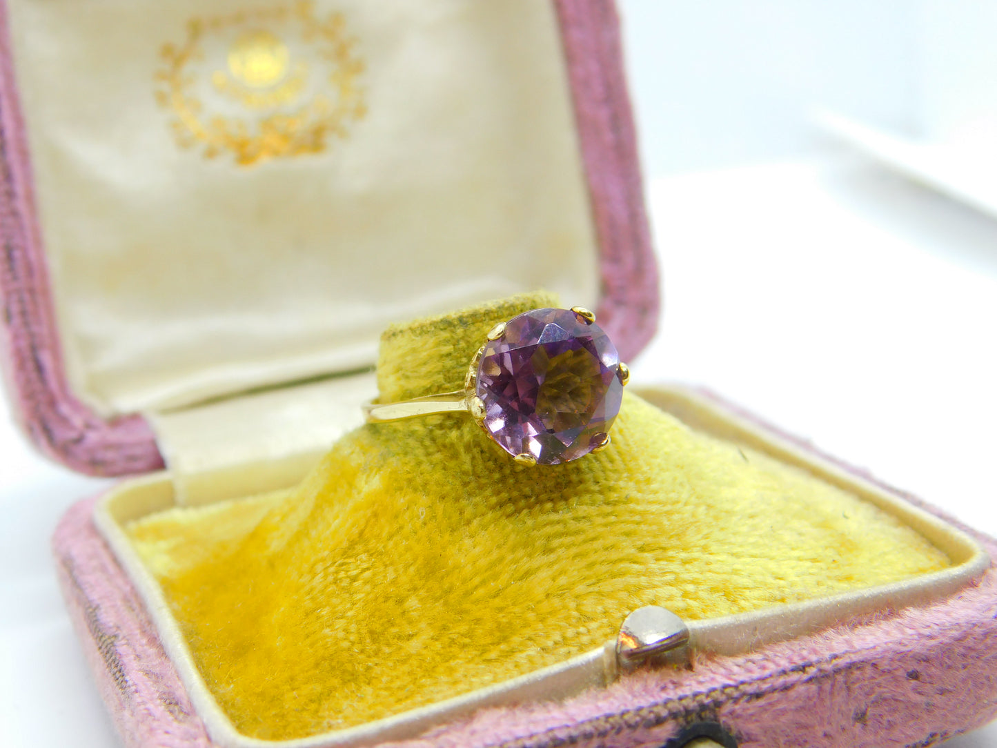 9ct Yellow Gold Faceted Amethyst Solitaire Ring Vintage c1970 Size J 1/2 UK