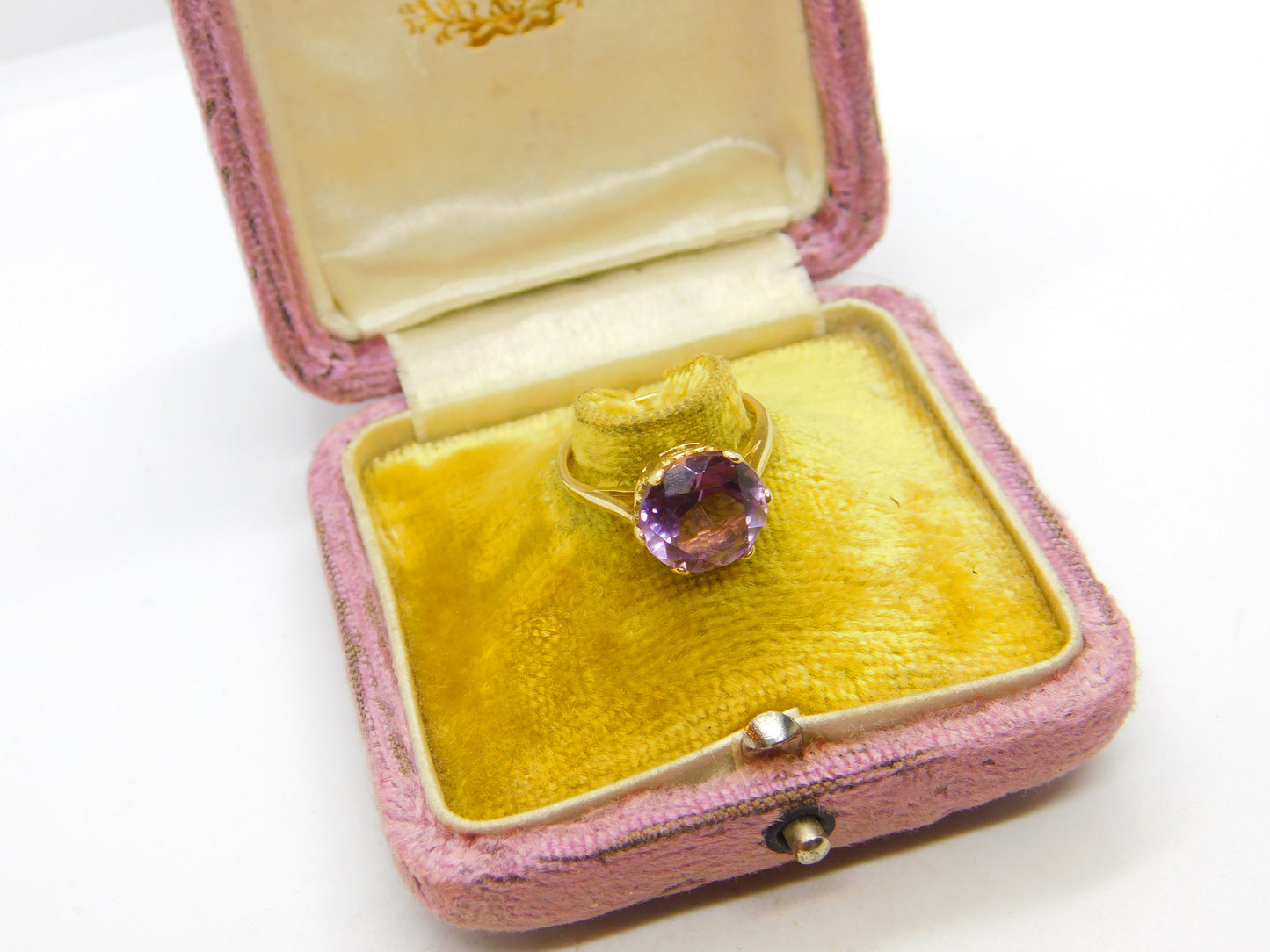 9ct Yellow Gold Faceted Amethyst Solitaire Ring Vintage c1970 Size J 1/2 UK