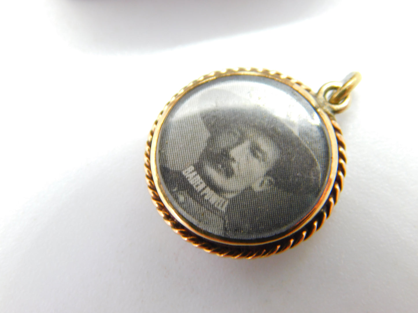 Edwardian 9ct Gold Mounted 'Baden Powell & Earl Roberts' Locket Charm c1910