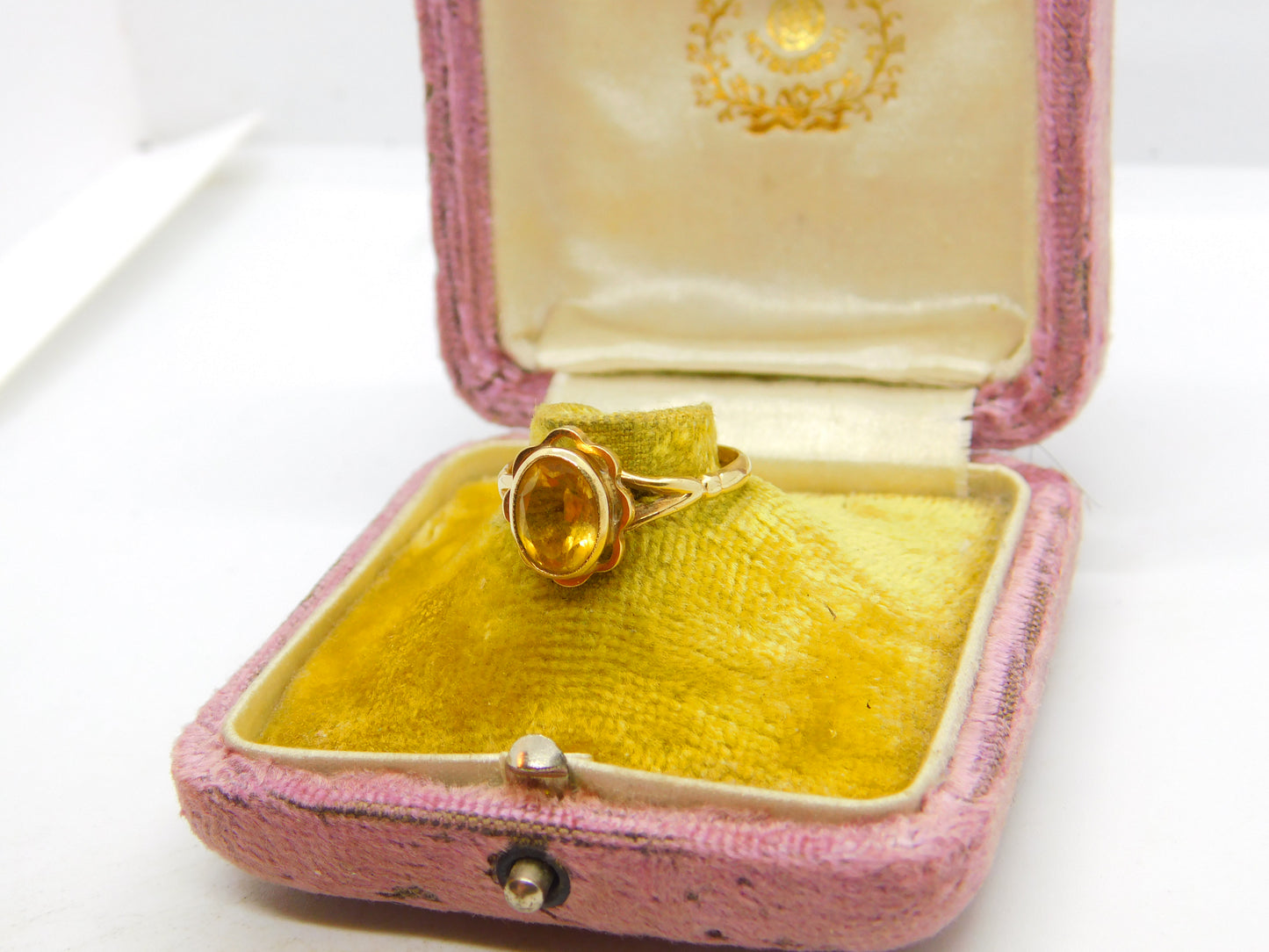 9ct Yellow Gold Citrine Set Floral Band Ring VIntage c1970