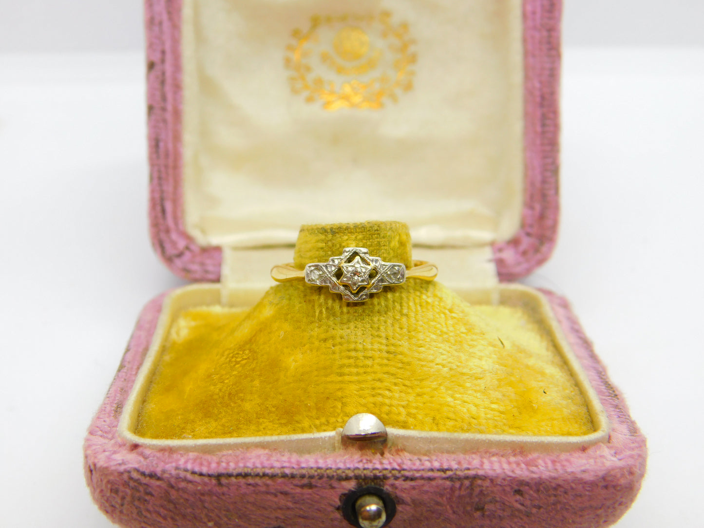 Victorian 18ct Yellow Gold Diamond Set Floral Starburst Pattern Ring c1880