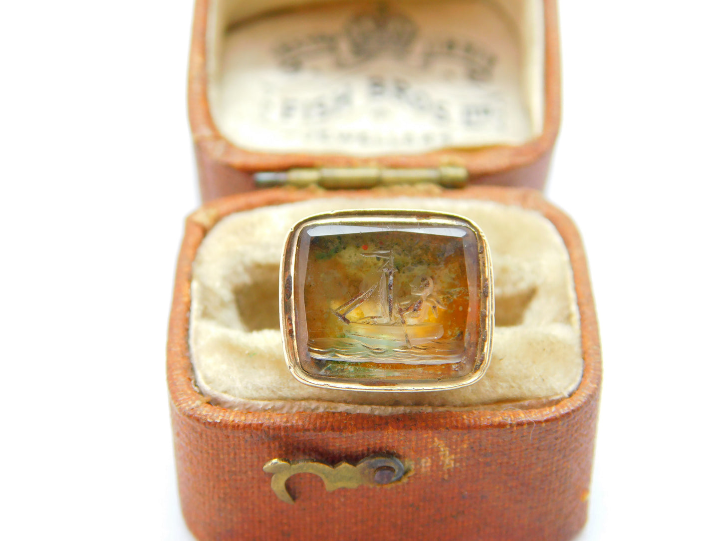 Georgian 9ct Gold Cased Citrine Intaglio Seal Fob 'Man Rowing a Boat' c1820