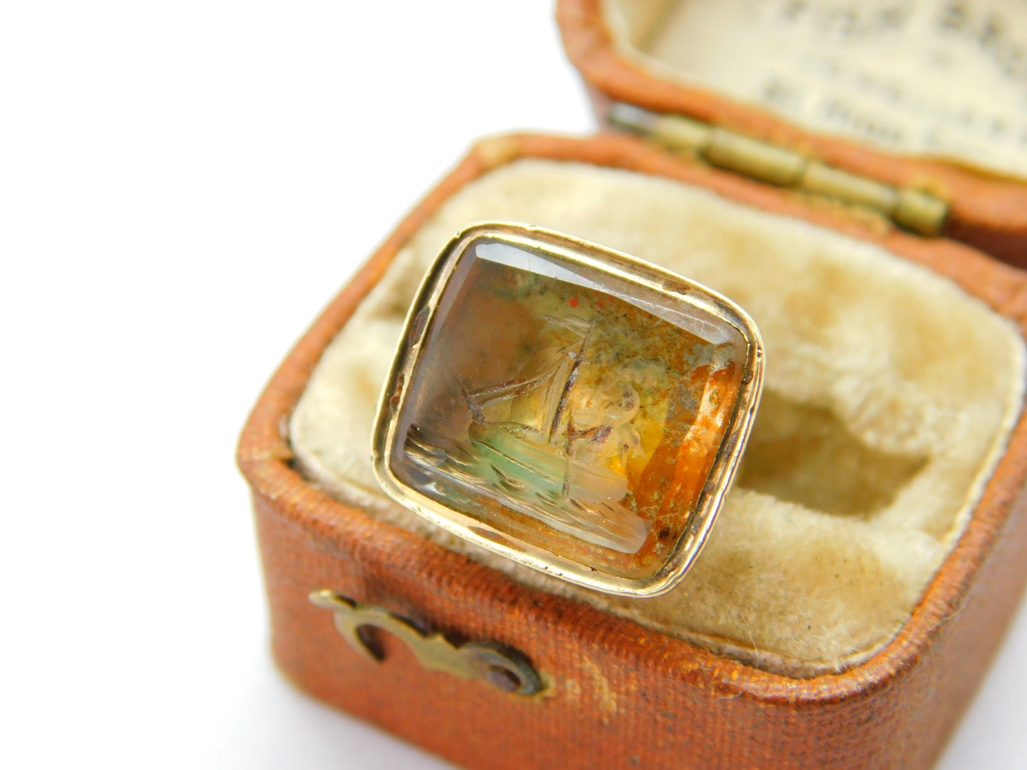 Georgian 9ct Gold Cased Citrine Intaglio Seal Fob 'Man Rowing a Boat' c1820