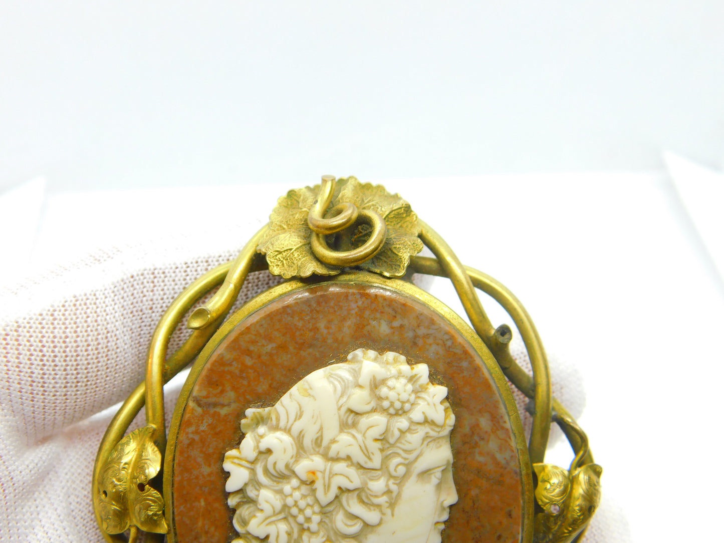 Large Georgian Rolled Gold, Hardstone & Marble Cameo Mourning Brooch c1820